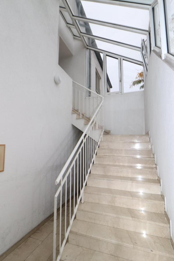Bacchus - Helles Und Geraeumiges Appartement Am Rande Von Μάιντς Εξωτερικό φωτογραφία